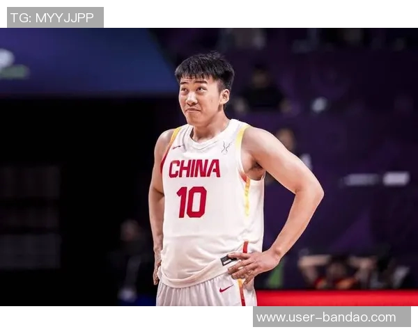 新赛季NCAA备战热潮王俊杰在旧金山大学球馆全力训练展现拼搏精神