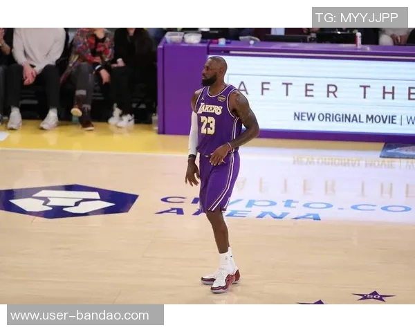 詹姆斯状态回暖引发热议预测他本赛季的精彩数据表现