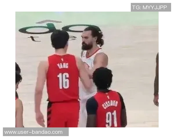 笑鼠KD激励申京罚球失误小帅险些情绪失控引发热议